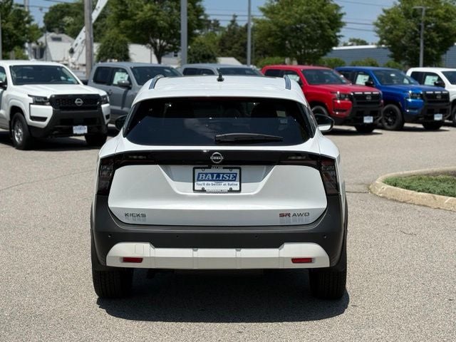 2026 Nissan Kicks SR