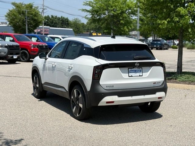 2026 Nissan Kicks SR