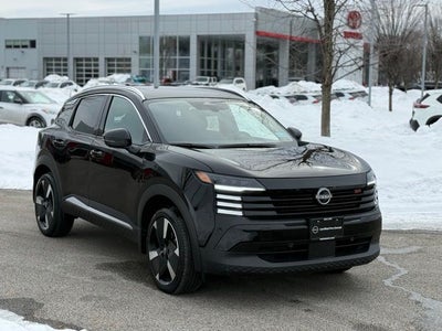 2025 Nissan Kicks SR