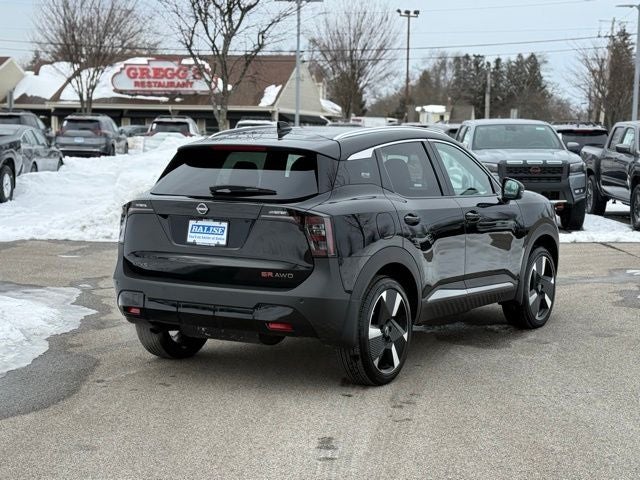 2025 Nissan Kicks SR