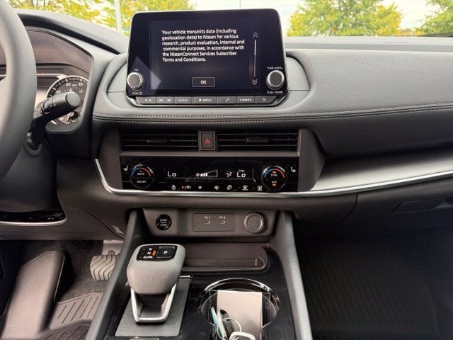 2027 Nissan Rogue SV