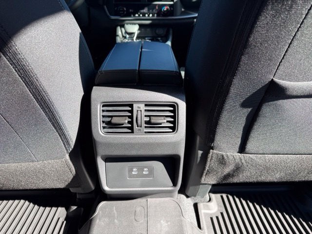 2027 Nissan Rogue SV