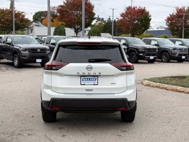 2027 Nissan Rogue SV
