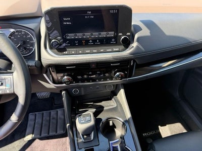 2022 Nissan Rogue SL