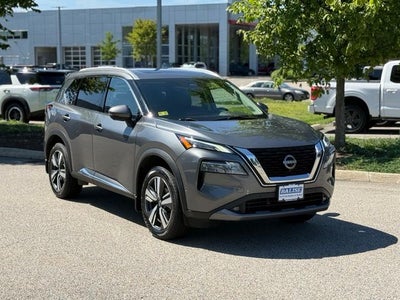 2022 Nissan Rogue SL