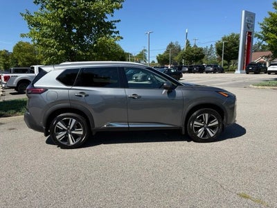 2022 Nissan Rogue SL
