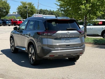 2022 Nissan Rogue SL