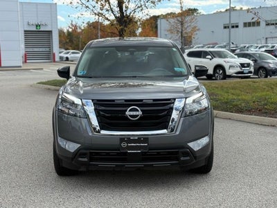 2025 Nissan Pathfinder S