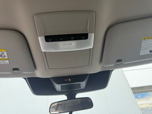 2025 Nissan Pathfinder S