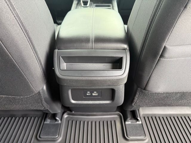 2025 Nissan Pathfinder S