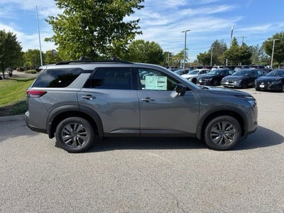 2026 Nissan Pathfinder SV