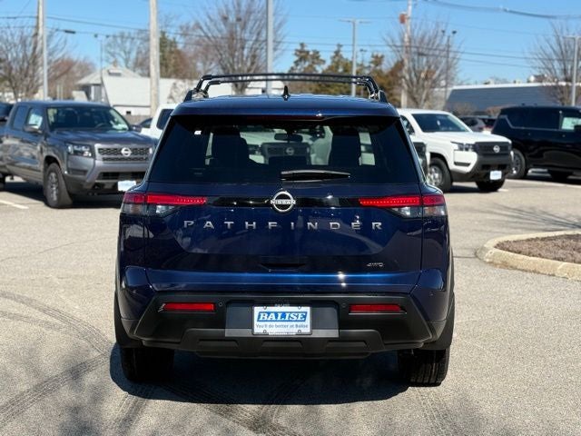 2026 Nissan Pathfinder SV
