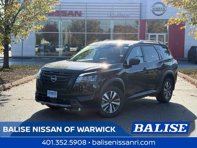 2024 Nissan Pathfinder SL