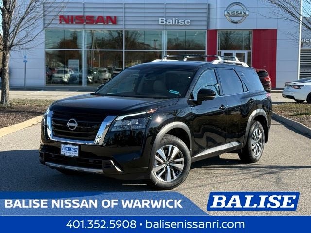 2025 Nissan Pathfinder SL