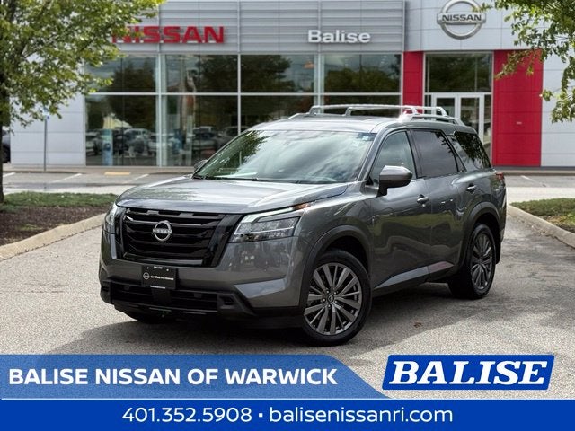 2024 Nissan Pathfinder SL