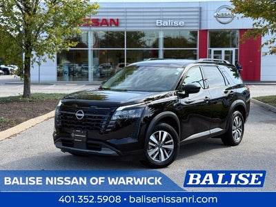 2026 Nissan Pathfinder SL