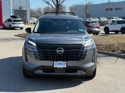 2026 Nissan Pathfinder SL