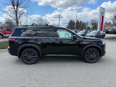 2026 Nissan Pathfinder SL