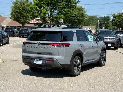 2026 Nissan Pathfinder Platinum