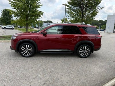 2022 Nissan Pathfinder Platinum