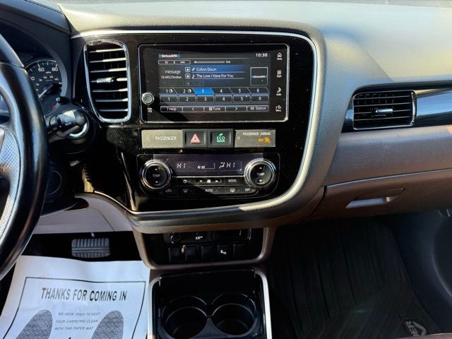 2018 Mitsubishi Outlander PHEV Base