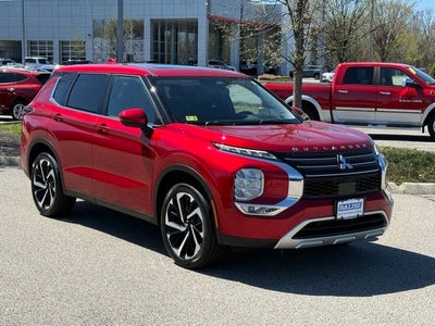 2024 Mitsubishi Outlander SE