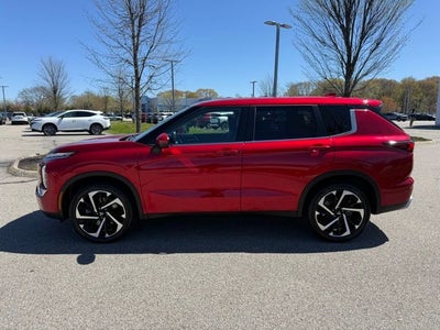 2024 Mitsubishi Outlander SE