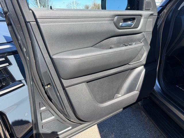 2026 Nissan Armada SV