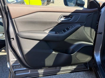 2023 Nissan Rogue SV Prem Package