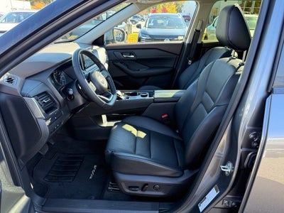 2023 Nissan Rogue SV Prem Package
