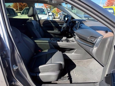 2023 Nissan Rogue SV Prem Package