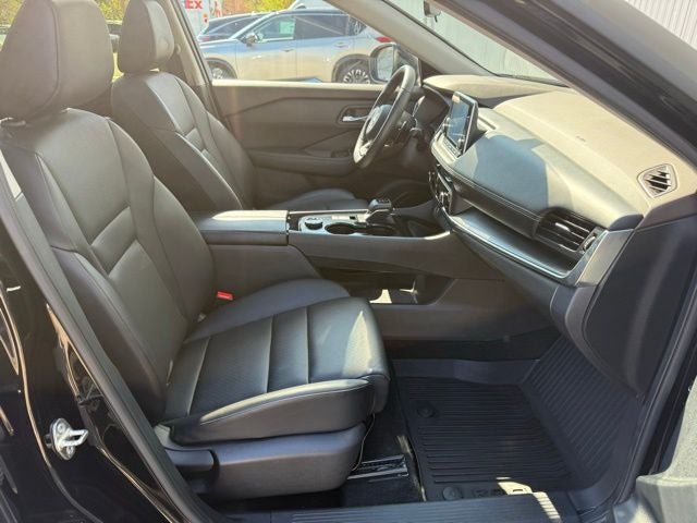 2023 Nissan Rogue SV Prem Pack