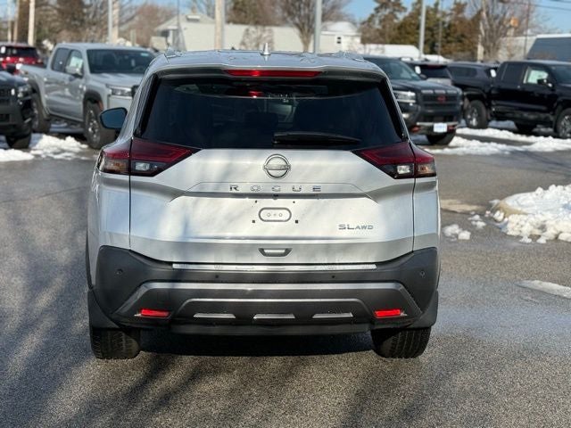 2022 Nissan Rogue SL