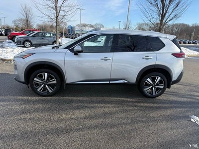 2022 Nissan Rogue SL