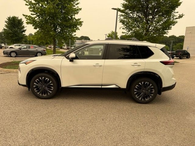 2026 Nissan Rogue Platinum - Photo 16