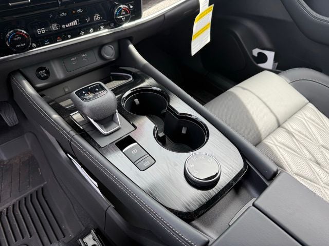 2026 Nissan Rogue Platinum - Photo 16