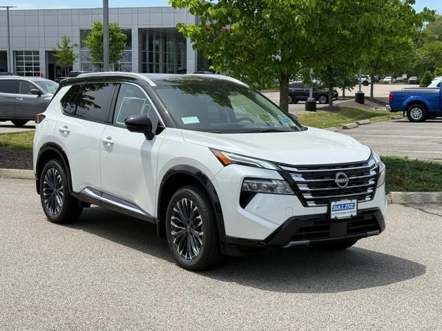 2026 Nissan Rogue Platinum - Photo 4