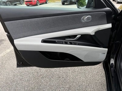 2024 Hyundai Elantra Limited