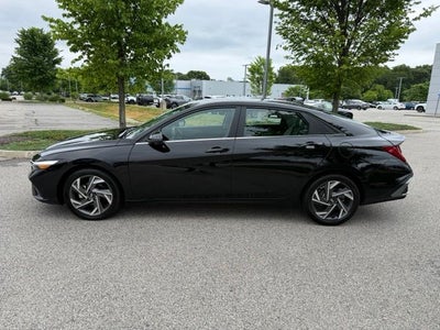 2024 Hyundai Elantra Limited