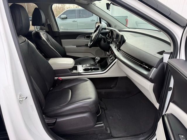 2022 Kia Carnival LXS