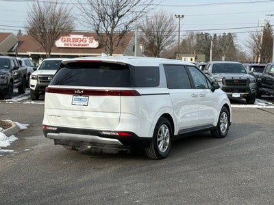 2022 Kia Carnival LXS