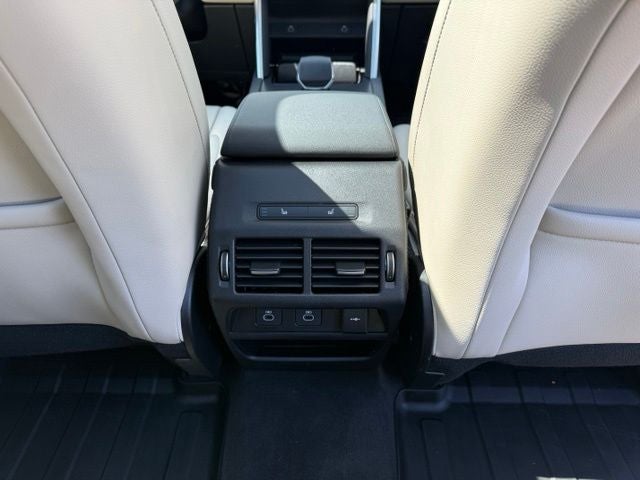 2024 Land Rover Discovery Sport S