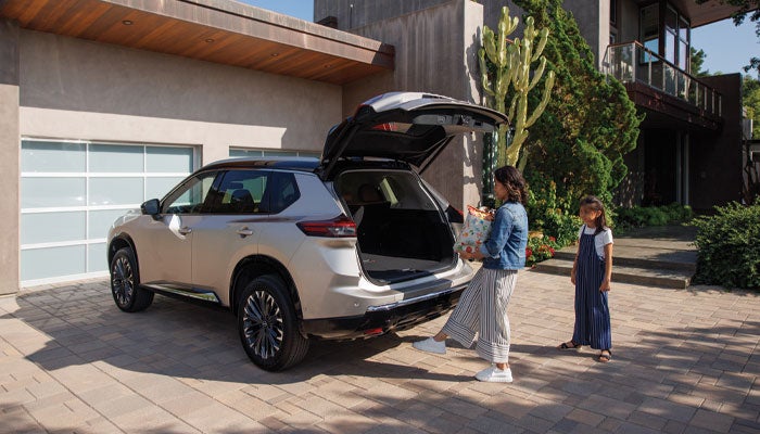 Balise Nissan of Warwick in Warwick RI